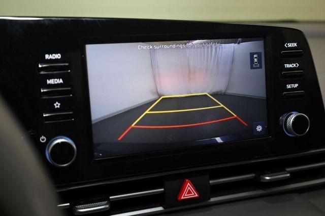 Thumbnail: 2021 Hyundai Elantra - 14