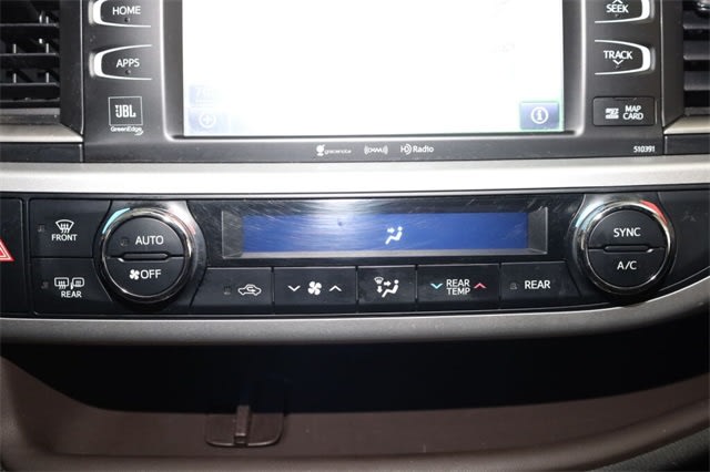 Thumbnail: 2019 Toyota Highlander - 36