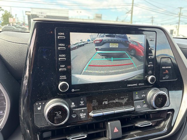 Thumbnail: 2021 Toyota Highlander - 11