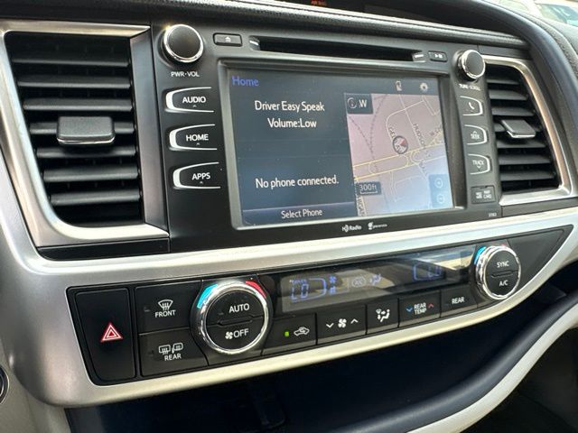 Thumbnail: 2015 Toyota Highlander - 5