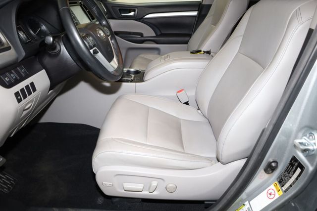 Thumbnail: 2018 Toyota Highlander - 10