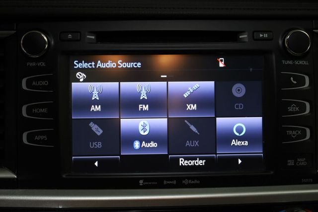 Thumbnail: 2018 Toyota Highlander - 32
