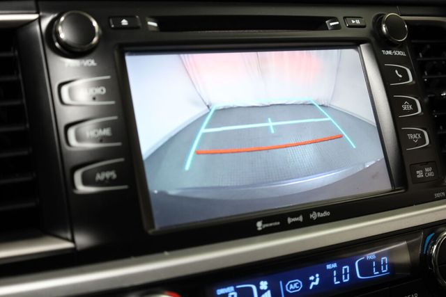Thumbnail: 2017 Toyota Highlander - 15