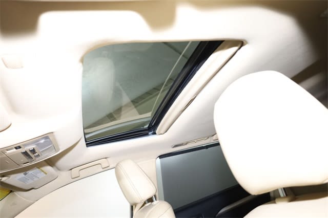 Thumbnail: 2018 Toyota Highlander - 31