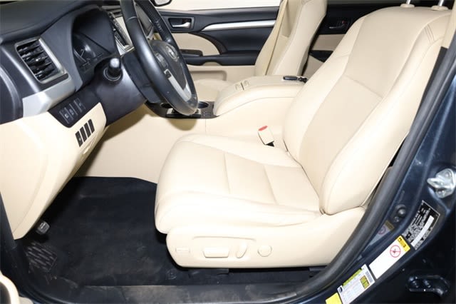 Thumbnail: 2018 Toyota Highlander - 10