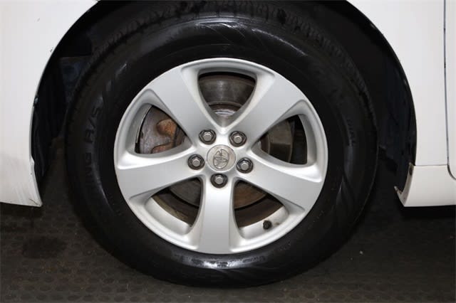 Thumbnail: 2011 Toyota Sienna - 8