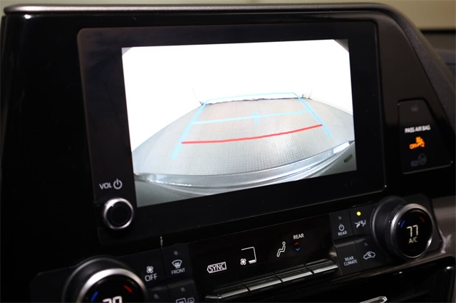 Thumbnail: 2023 Toyota Highlander - 15