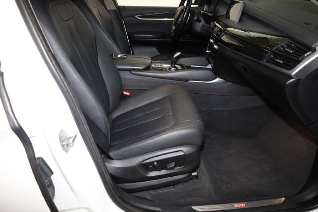 Thumbnail: 2016 BMW X6 - 38