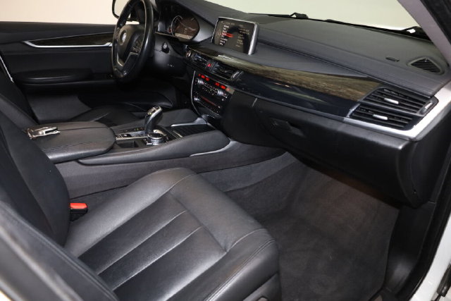 Thumbnail: 2016 BMW X6 - 11