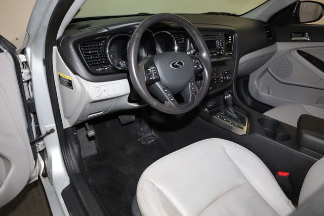 Thumbnail: 2012 Kia Optima - 2