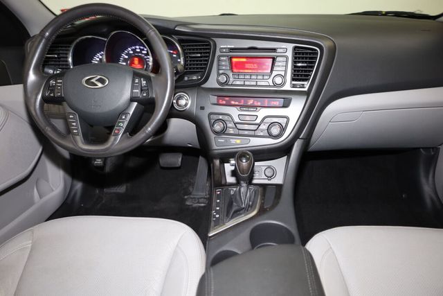 Thumbnail: 2012 Kia Optima - 14