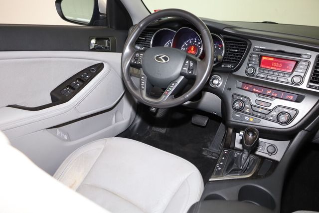 Thumbnail: 2012 Kia Optima - 13