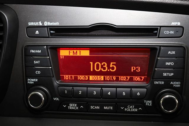 Thumbnail: 2012 Kia Optima - 15