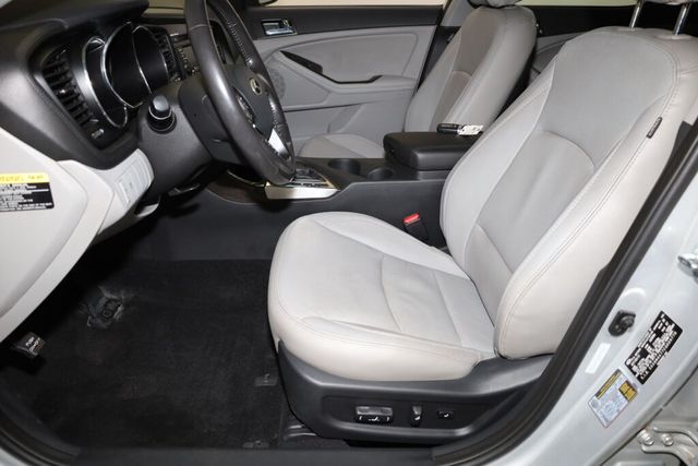 Thumbnail: 2012 Kia Optima - 10