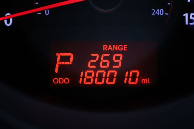 Thumbnail: 2012 Kia Sorento - 16