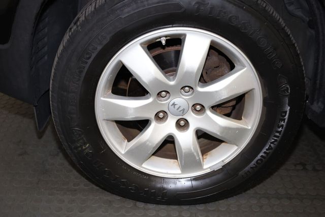 Thumbnail: 2012 Kia Sorento - 7