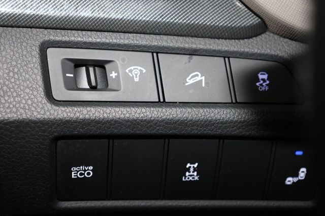 Thumbnail: 2014 Hyundai Santa Fe - 28
