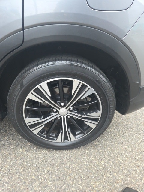 Thumbnail: 2020 Mitsubishi Eclipse Cross - 25