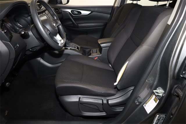 Thumbnail: 2019 Nissan Rogue Sport - 10