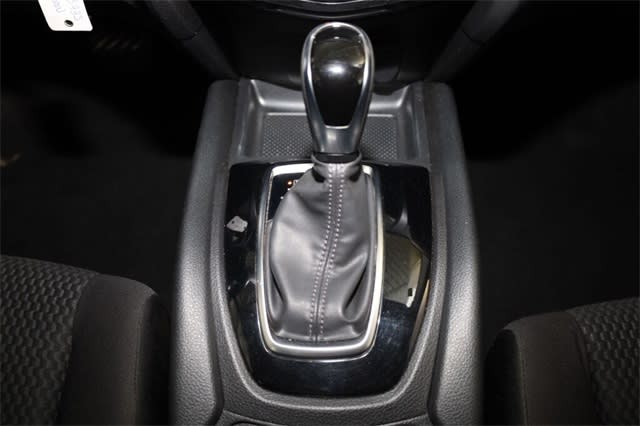 Thumbnail: 2019 Nissan Rogue Sport - 16