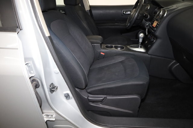 Thumbnail: 2014 Nissan Rogue - 33