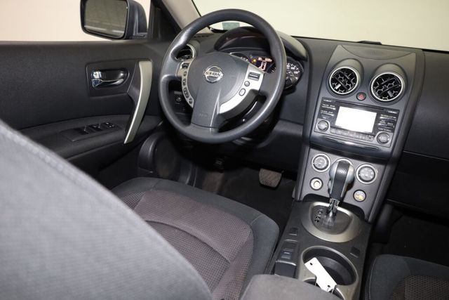 Thumbnail: 2012 Nissan Rogue - 13