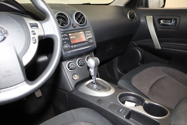 Thumbnail: 2012 Nissan Rogue - 9