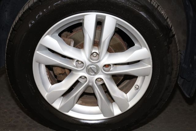 Thumbnail: 2012 Nissan Rogue - 7