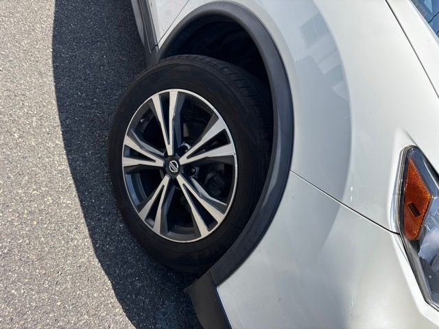 Thumbnail: 2020 Nissan Rogue - 4