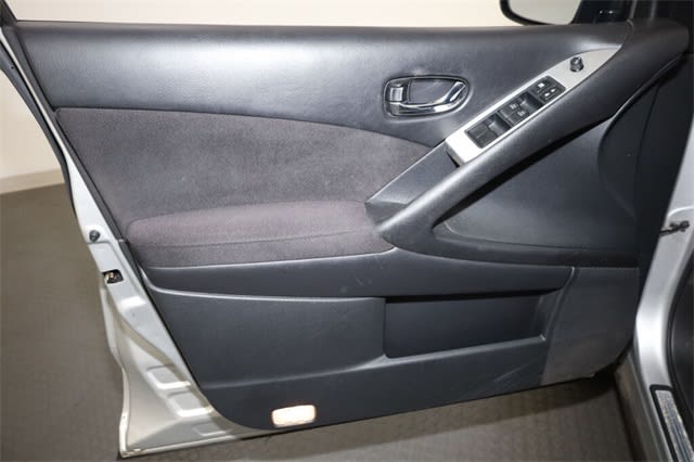 Thumbnail: 2011 Nissan Murano - 27