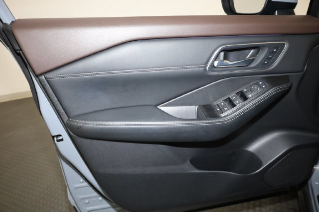 Thumbnail: 2023 Nissan Rogue - 26