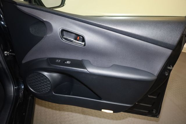 Thumbnail: 2016 Toyota Prius - 34