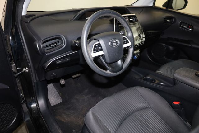 Thumbnail: 2016 Toyota Prius - 2