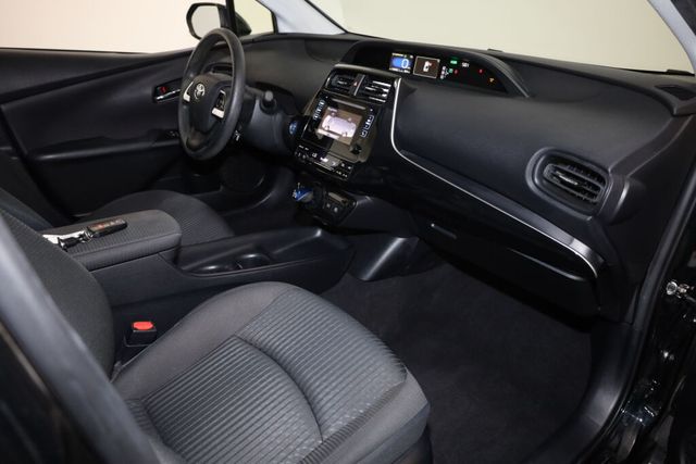 Thumbnail: 2016 Toyota Prius - 35