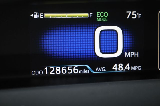 Thumbnail: 2016 Toyota Prius - 15