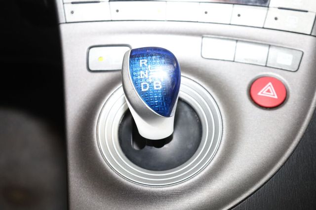 Thumbnail: 2012 Toyota Prius - 31