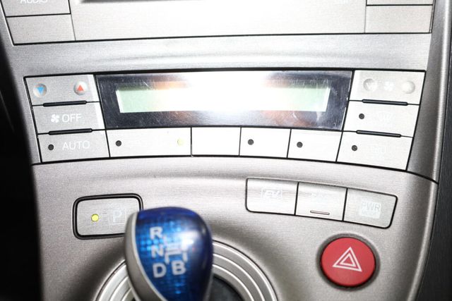 Thumbnail: 2012 Toyota Prius - 30