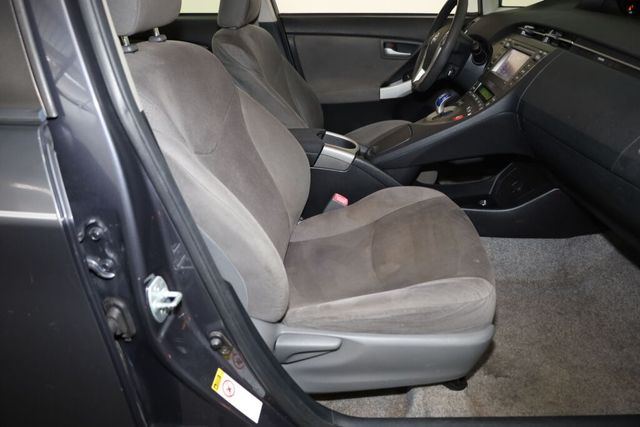 Thumbnail: 2012 Toyota Prius - 35