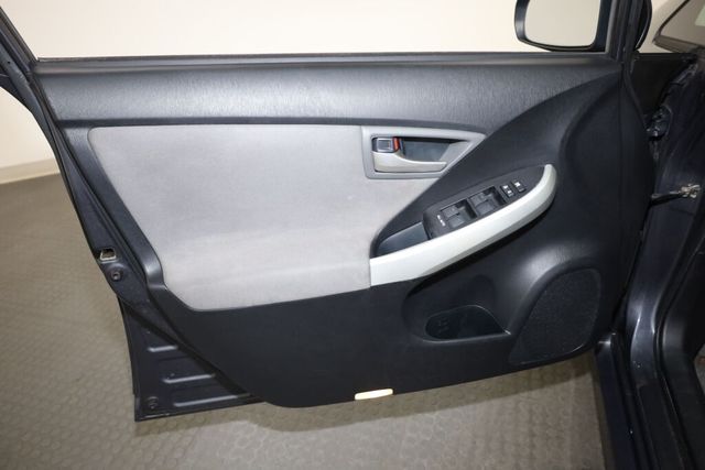 Thumbnail: 2012 Toyota Prius - 28