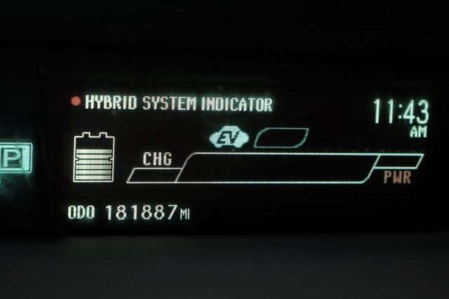 Thumbnail: 2012 Toyota Prius - 18