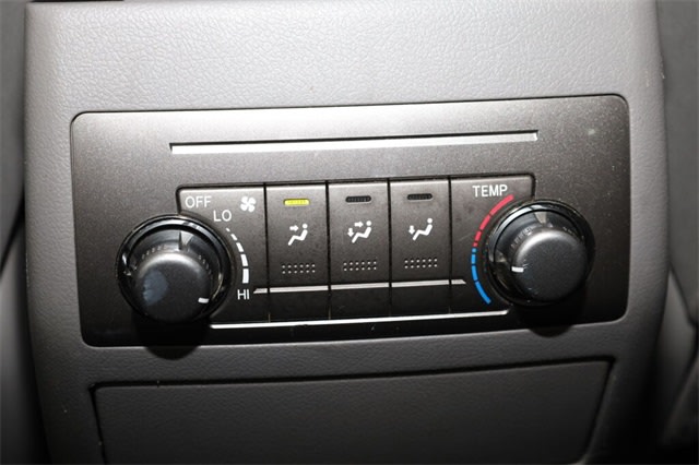 Thumbnail: 2013 Toyota Highlander - 37