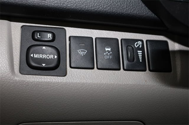 Thumbnail: 2013 Toyota Highlander - 29