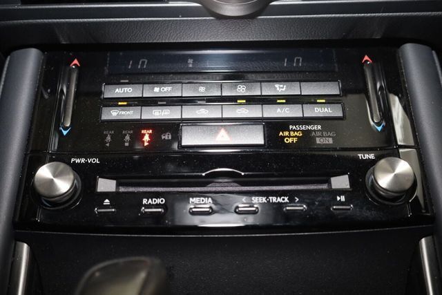 Thumbnail: 2023 Lexus IS - 35