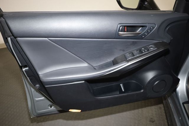 Thumbnail: 2023 Lexus IS - 27