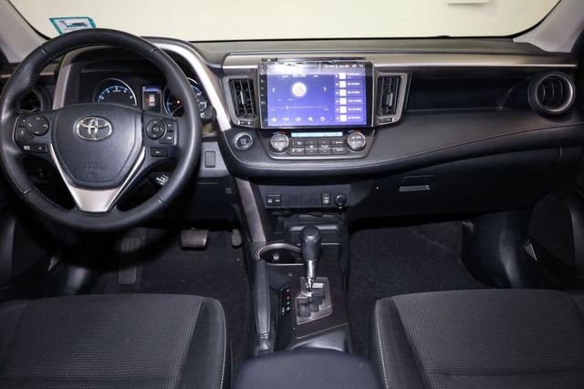 Thumbnail: 2018 Toyota RAV4 - 14