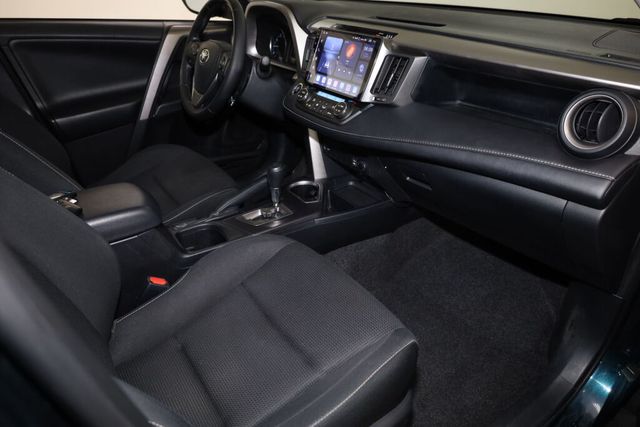 Thumbnail: 2018 Toyota RAV4 - 11