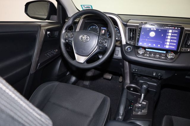 Thumbnail: 2018 Toyota RAV4 - 13