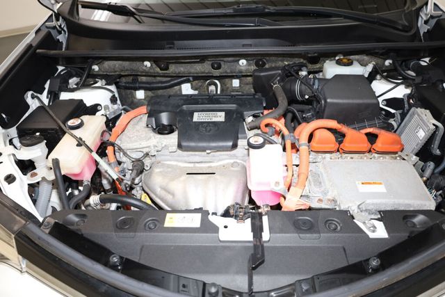 Thumbnail: 2017 Toyota RAV4 - 8