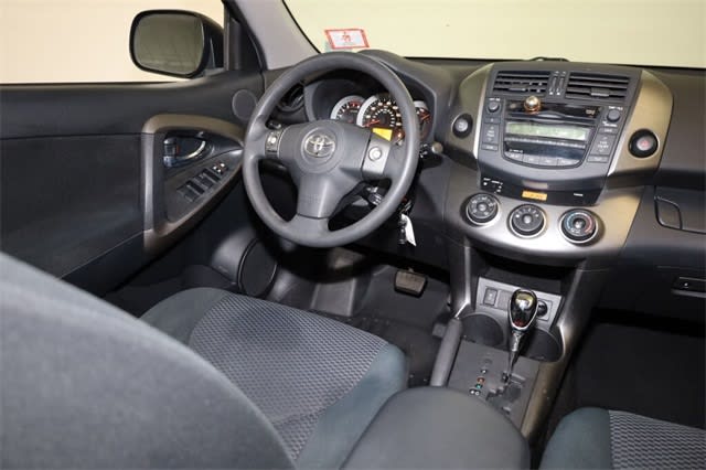 2011 Toyota RAV4 Sport 9