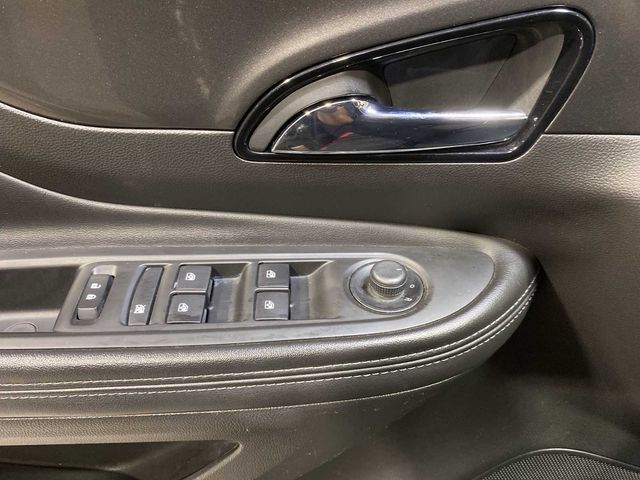 Thumbnail: 2019 Buick Encore - 23